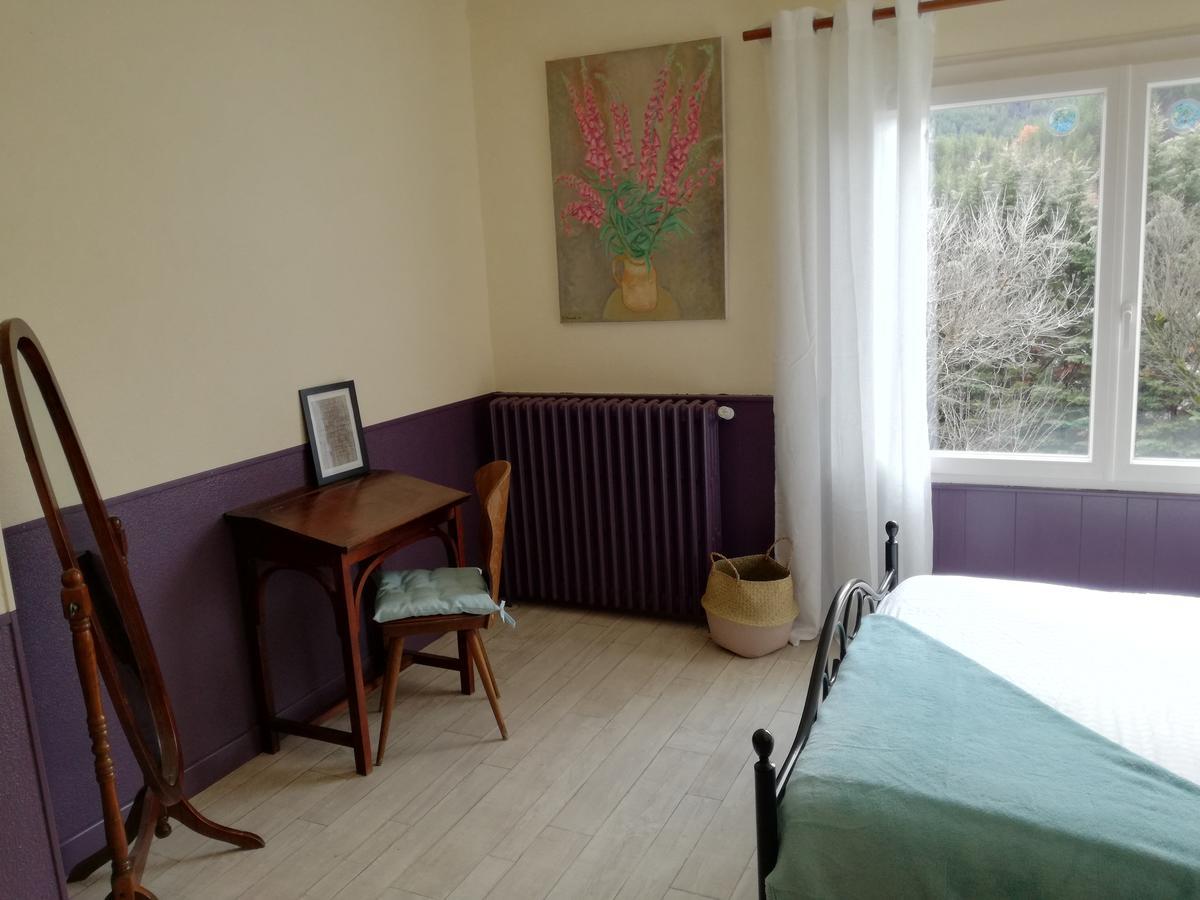 Gites Les Tilleuls Clamensane Exterior foto